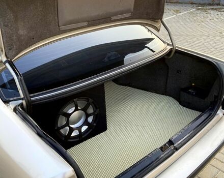 Бежевый БМВ 5 Серия, объемом двигателя 3 л и пробегом 427 тыс. км за 3100 $, фото 5 на Automoto.ua