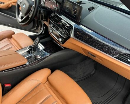 Бежевый БМВ 5 Серия, объемом двигателя 3 л и пробегом 107 тыс. км за 36000 $, фото 7 на Automoto.ua