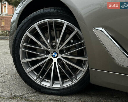 Бежевий БМВ 5 Серія, об'ємом двигуна 2 л та пробігом 133 тис. км за 25999 $, фото 5 на Automoto.ua