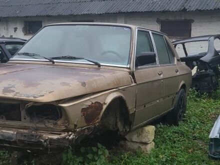 Бежевый БМВ 5 Серия, объемом двигателя 2 л и пробегом 160 тыс. км за 300 $, фото 1 на Automoto.ua