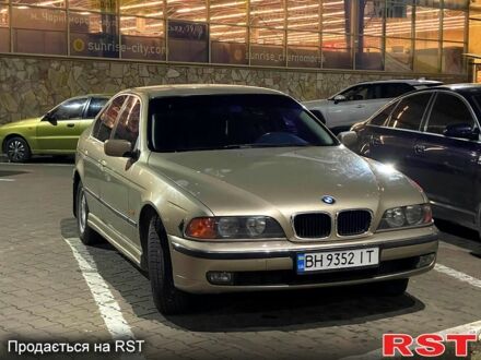 Бежевый БМВ 5 Серия, объемом двигателя 2.2 л и пробегом 450 тыс. км за 4500 $, фото 1 на Automoto.ua