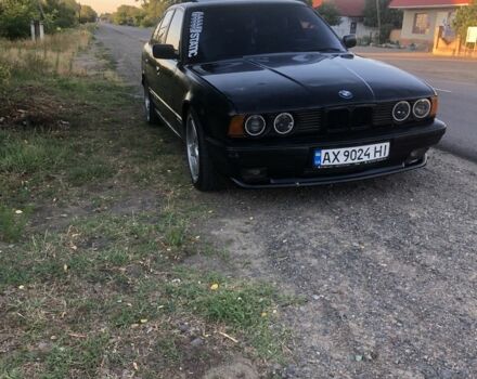 Чорний БМВ 5 Серія, об'ємом двигуна 3 л та пробігом 340 тис. км за 2100 $, фото 4 на Automoto.ua