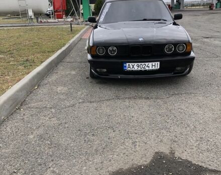 Чорний БМВ 5 Серія, об'ємом двигуна 3 л та пробігом 340 тис. км за 2100 $, фото 1 на Automoto.ua