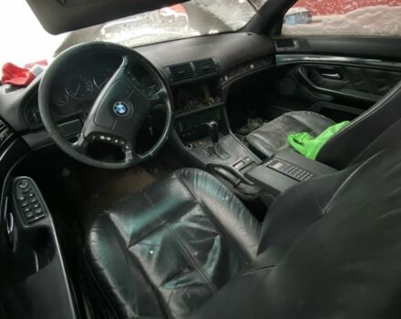 Чорний БМВ 5 Серія, об'ємом двигуна 2 л та пробігом 450 тис. км за 1300 $, фото 3 на Automoto.ua