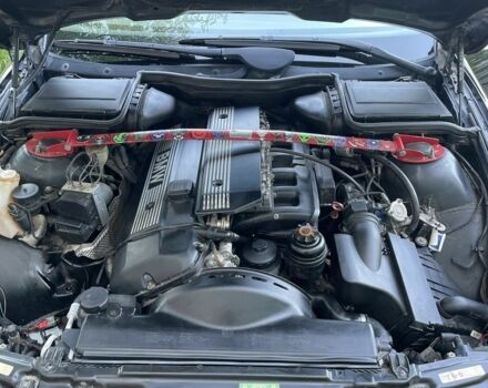 Черный БМВ 5 Серия, объемом двигателя 2.5 л и пробегом 350 тыс. км за 7050 $, фото 4 на Automoto.ua