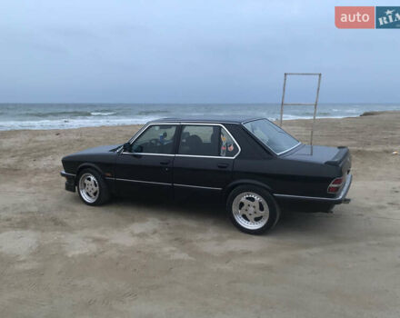 Чорний БМВ 5 Серія, об'ємом двигуна 1.99 л та пробігом 200 тис. км за 3500 $, фото 2 на Automoto.ua