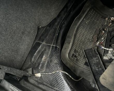 Черный БМВ 5 Серия, объемом двигателя 2 л и пробегом 100 тыс. км за 1500 $, фото 6 на Automoto.ua