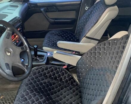 Чорний БМВ 5 Серія, об'ємом двигуна 2 л та пробігом 30 тис. км за 1700 $, фото 4 на Automoto.ua