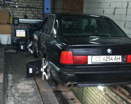 Чорний БМВ 5 Серія, об'ємом двигуна 2 л та пробігом 240 тис. км за 3000 $, фото 1 на Automoto.ua