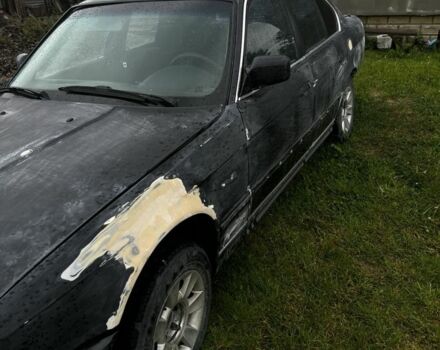 Черный БМВ 5 Серия, объемом двигателя 2 л и пробегом 100 тыс. км за 1500 $, фото 1 на Automoto.ua