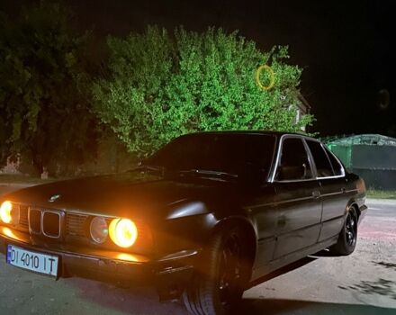 Чорний БМВ 5 Серія, об'ємом двигуна 2 л та пробігом 30 тис. км за 1700 $, фото 2 на Automoto.ua