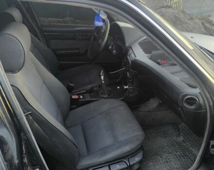 Черный БМВ 5 Серия, объемом двигателя 2.4 л и пробегом 334 тыс. км за 800 $, фото 3 на Automoto.ua