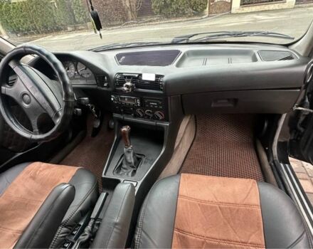 Черный БМВ 5 Серия, объемом двигателя 2 л и пробегом 350 тыс. км за 2249 $, фото 4 на Automoto.ua