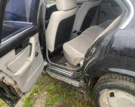 Черный БМВ 5 Серия, объемом двигателя 2.5 л и пробегом 400 тыс. км за 1900 $, фото 6 на Automoto.ua