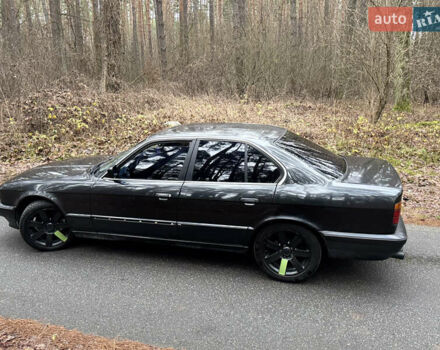 Черный БМВ 5 Серия, объемом двигателя 2 л и пробегом 335 тыс. км за 2499 $, фото 6 на Automoto.ua