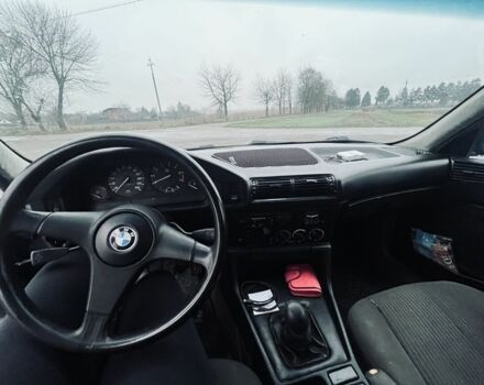 Черный БМВ 5 Серия, объемом двигателя 2 л и пробегом 450 тыс. км за 1420 $, фото 5 на Automoto.ua