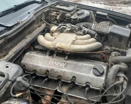 Черный БМВ 5 Серия, объемом двигателя 2.5 л и пробегом 400 тыс. км за 1900 $, фото 10 на Automoto.ua