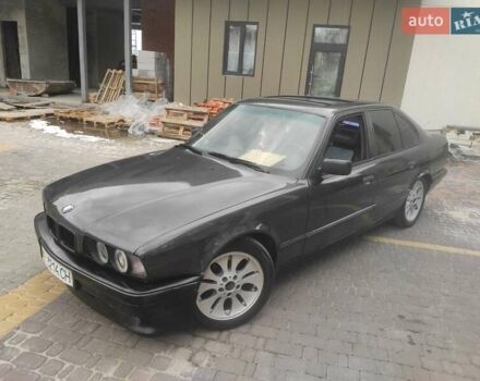 Чорний БМВ 5 Серія, об'ємом двигуна 1.99 л та пробігом 350 тис. км за 3500 $, фото 5 на Automoto.ua