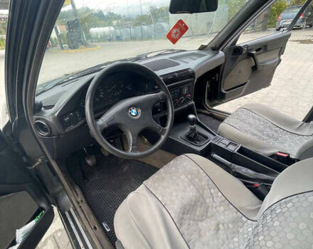 Чорний БМВ 5 Серія, об'ємом двигуна 2 л та пробігом 333 тис. км за 1500 $, фото 8 на Automoto.ua