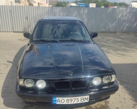 Черный БМВ 5 Серия, объемом двигателя 2.4 л и пробегом 298 тыс. км за 2800 $, фото 2 на Automoto.ua