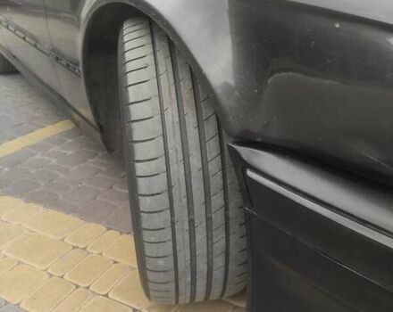 Чорний БМВ 5 Серія, об'ємом двигуна 1.99 л та пробігом 350 тис. км за 3500 $, фото 4 на Automoto.ua