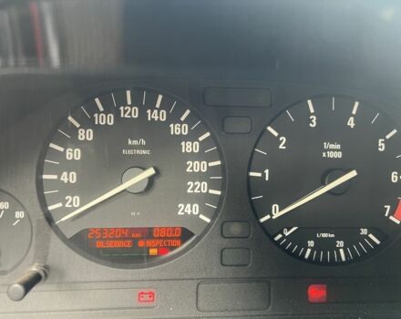 Черный БМВ 5 Серия, объемом двигателя 2 л и пробегом 250 тыс. км за 2700 $, фото 8 на Automoto.ua