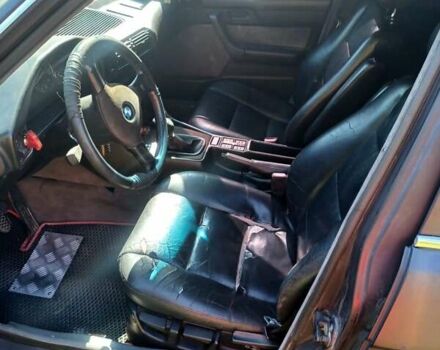 Черный БМВ 5 Серия, объемом двигателя 1.99 л и пробегом 430 тыс. км за 2750 $, фото 3 на Automoto.ua