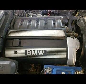 Черный БМВ 5 Серия, объемом двигателя 2.5 л и пробегом 290 тыс. км за 3200 $, фото 2 на Automoto.ua