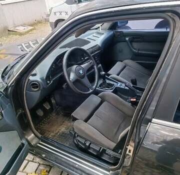 Черный БМВ 5 Серия, объемом двигателя 2.5 л и пробегом 290 тыс. км за 3200 $, фото 7 на Automoto.ua