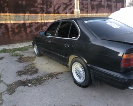 Чорний БМВ 5 Серія, об'ємом двигуна 2.5 л та пробігом 150 тис. км за 1200 $, фото 2 на Automoto.ua