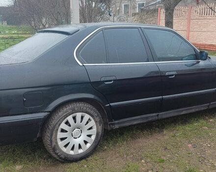 Черный БМВ 5 Серия, объемом двигателя 2 л и пробегом 320 тыс. км за 3000 $, фото 4 на Automoto.ua