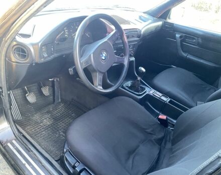 Чорний БМВ 5 Серія, об'ємом двигуна 2 л та пробігом 300 тис. км за 2200 $, фото 2 на Automoto.ua