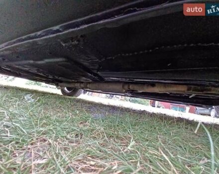 Черный БМВ 5 Серия, объемом двигателя 1.99 л и пробегом 430 тыс. км за 2750 $, фото 4 на Automoto.ua