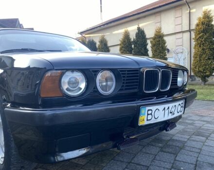 Чорний БМВ 5 Серія, об'ємом двигуна 2 л та пробігом 300 тис. км за 2200 $, фото 6 на Automoto.ua