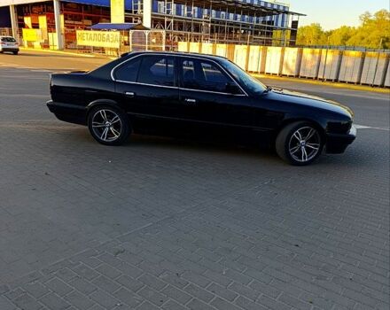 Черный БМВ 5 Серия, объемом двигателя 2 л и пробегом 320 тыс. км за 3400 $, фото 3 на Automoto.ua