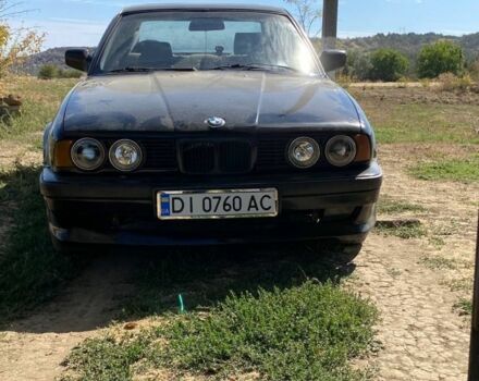 Черный БМВ 5 Серия, объемом двигателя 2 л и пробегом 230 тыс. км за 2400 $, фото 3 на Automoto.ua