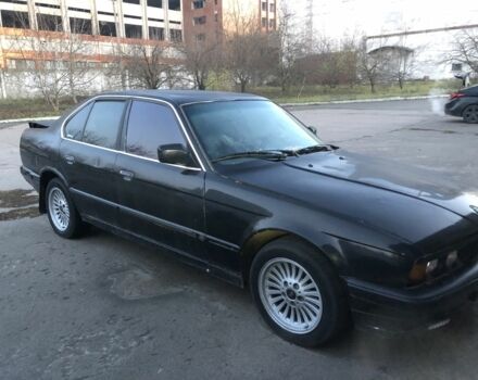 Чорний БМВ 5 Серія, об'ємом двигуна 2.5 л та пробігом 150 тис. км за 1200 $, фото 1 на Automoto.ua