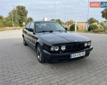 Черный БМВ 5 Серия, объемом двигателя 2.5 л и пробегом 350 тыс. км за 2350 $, фото 3 на Automoto.ua
