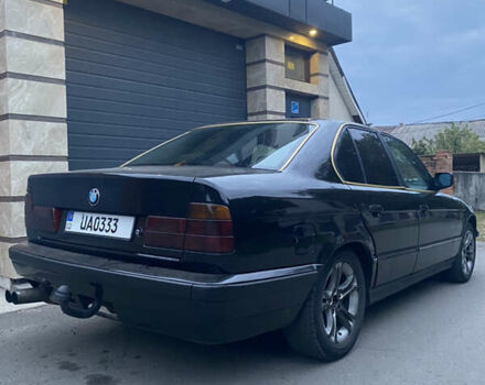 Черный БМВ 5 Серия, объемом двигателя 2.5 л и пробегом 350 тыс. км за 2350 $, фото 1 на Automoto.ua