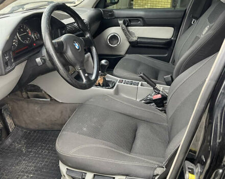 Черный БМВ 5 Серия, объемом двигателя 2.5 л и пробегом 330 тыс. км за 2650 $, фото 9 на Automoto.ua