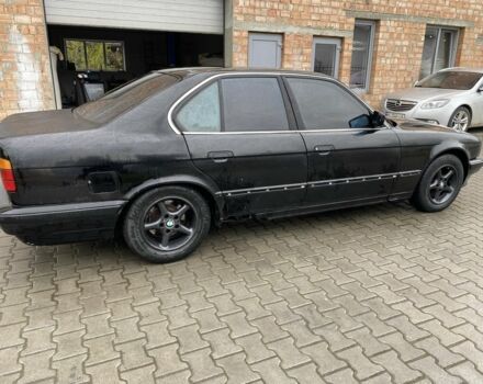 Чорний БМВ 5 Серія, об'ємом двигуна 2 л та пробігом 300 тис. км за 1800 $, фото 3 на Automoto.ua