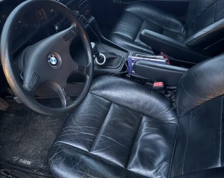 Черный БМВ 5 Серия, объемом двигателя 2.5 л и пробегом 123 тыс. км за 2300 $, фото 4 на Automoto.ua