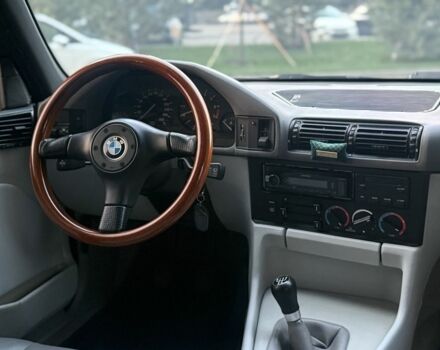 Чорний БМВ 5 Серія, об'ємом двигуна 2.5 л та пробігом 272 тис. км за 6000 $, фото 17 на Automoto.ua