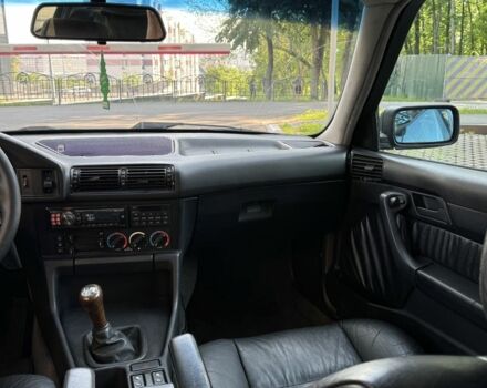 Черный БМВ 5 Серия, объемом двигателя 3.4 л и пробегом 480 тыс. км за 4500 $, фото 12 на Automoto.ua