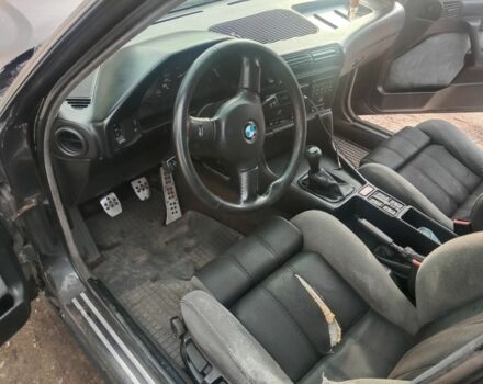 Черный БМВ 5 Серия, объемом двигателя 3.5 л и пробегом 495 тыс. км за 2400 $, фото 1 на Automoto.ua