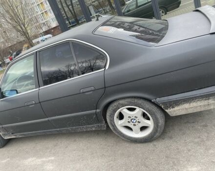 Чорний БМВ 5 Серія, об'ємом двигуна 2 л та пробігом 330 тис. км за 2900 $, фото 4 на Automoto.ua