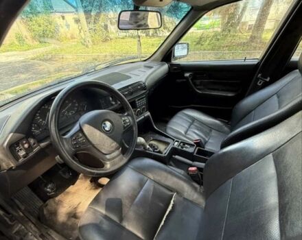 Черный БМВ 5 Серия, объемом двигателя 2 л и пробегом 352 тыс. км за 1600 $, фото 6 на Automoto.ua