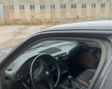 Чорний БМВ 5 Серія, об'ємом двигуна 2 л та пробігом 384 тис. км за 2500 $, фото 5 на Automoto.ua