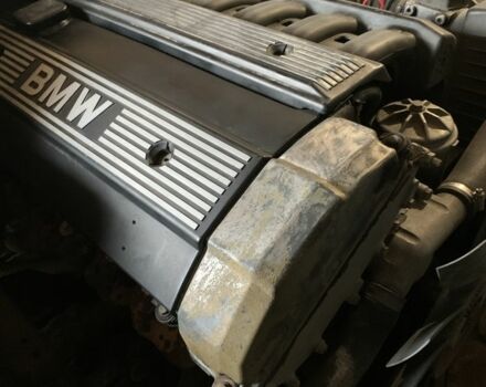 Черный БМВ 5 Серия, объемом двигателя 2 л и пробегом 450 тыс. км за 2100 $, фото 6 на Automoto.ua