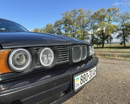 Чорний БМВ 5 Серія, об'ємом двигуна 3 л та пробігом 311 тис. км за 1900 $, фото 6 на Automoto.ua